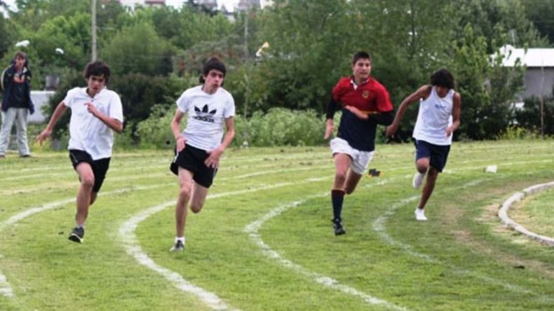 La pista del polideportivo..
