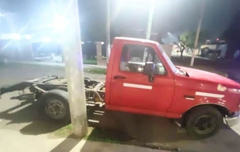 Uno de los sujetos detenidos tenía antecedentes policiales por encubrimiento.&nbsp;