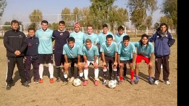 AMISTOSO. El equipo de Pilar que terminó 1-1 con el Carcelero..