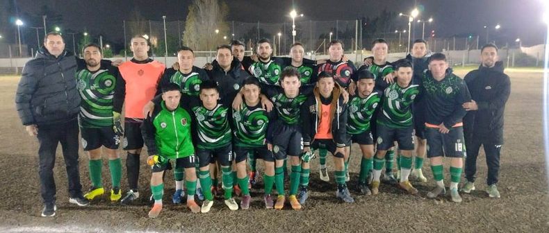 CLASIFICADO. Uni&oacute;n Ferroviaria pas&oacute; a cuartos de final tras su victoria en Derqui.