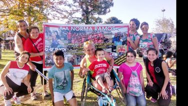 A CORRER. La Agrupación Atlética Norma Ramos de Derqui participó de la maratón 5k Go Run en Vicente López. Ramos fue 2ª en la categoría handbike. También participaron de la 7ª edición del Maratón de la Escuela N°8 Martín Fierro de Pilar. La A.A.Ramos se prepara para su maratón 21° aniversario el domingo 6 de diciembre 7.30, frente a la municipalidad del Pilar en sus categorías 10k y 5k. Las inscripciones son los sábados en el shopping Pilar Point de 11 a 20 y en el predio Norma.