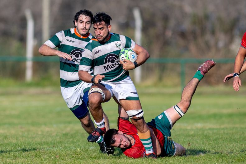 Saint Brendans pisó fuerte en Pilar del Este para crecer en Primera C.