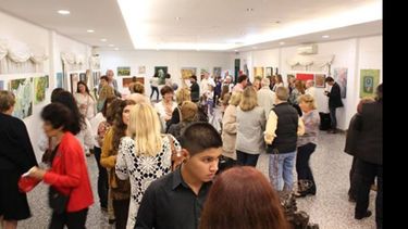La muestra se sumó a la noche de las galerías del Municipio..