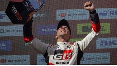 Matías Rossi y su 5º triunfo en El Zonda en el TC 2000. Matías Rossi y su 5º triunfo en El Zonda en el TC 2000.