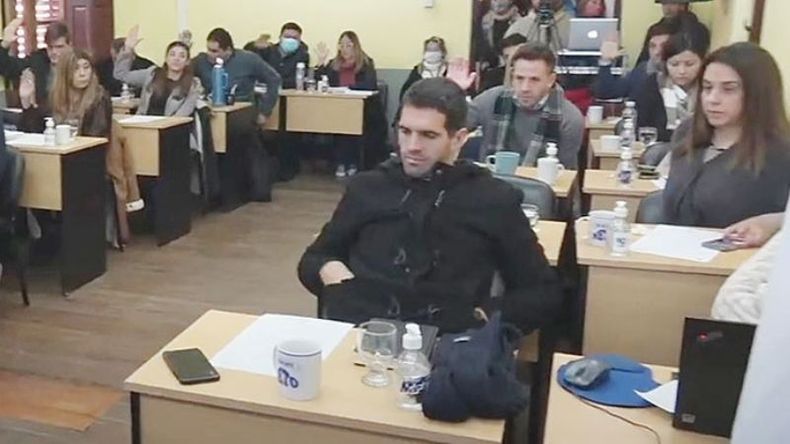 QUEJAS. Los opositores reclaman que se amplíe el temario de debates en las comisiones y el recinto..