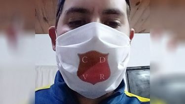 BÁRBIJO. Con el escudo de Villa Rosa a todas partes..