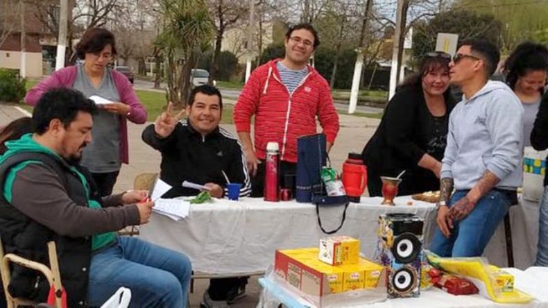 ALIMENTACIÓN. En Astolfi la olla popular para rechazar el ajuste..