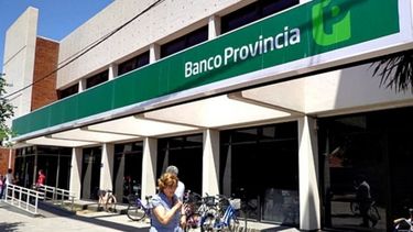 FERIADO LARGO. Los bancarios tendrán un asueto de 5 o hasta 6 días. FERIADO LARGO. Los bancarios tendrán un asueto de 5 o hasta 6 días.