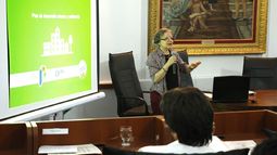 EXPLICACIÓBN. Mónica Giglio presentó los lineamientos del proyecto..