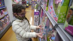 1,9% creció la venta de muñecos y bebotas. .