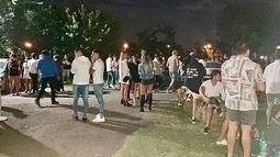 El Municipio clausuró cuando habían llegado 700 personas. Se esperaba el doble..