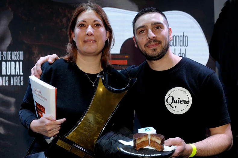 Yanina Acosta y Maximiliano Santos, los creadores del alfajor Quiero. (Osvaldo Fantón)..webp