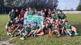 El festejo de Los Pinos en La Lonja con sus debutantes en Superior.