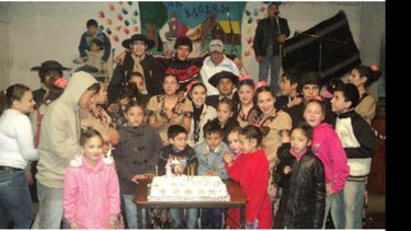 Misión cumplida. Los integrantes de El Lucero, durante la fiesta..