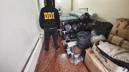 La policía encontró mercadería en domicilios de Presidente Derqui y Olivos. La policía encontró mercadería en domicilios de Presidente Derqui y Olivos.