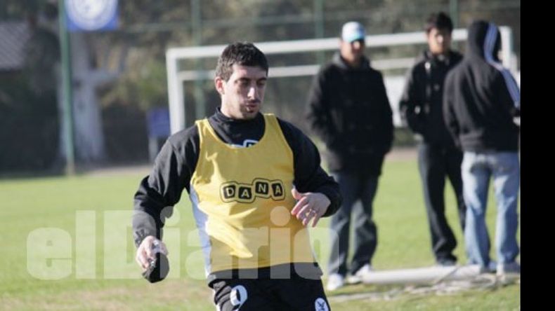 Fonzalida jugará su 2ª temporada en la C. La anterior fue en la 98/99 con Juventud Unida..
