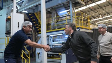 PRODUCCIÓN. Achával viene recorriendo empresas en Pilar y la región.