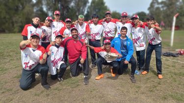 el softbol de pilar se trae la medalla de plata