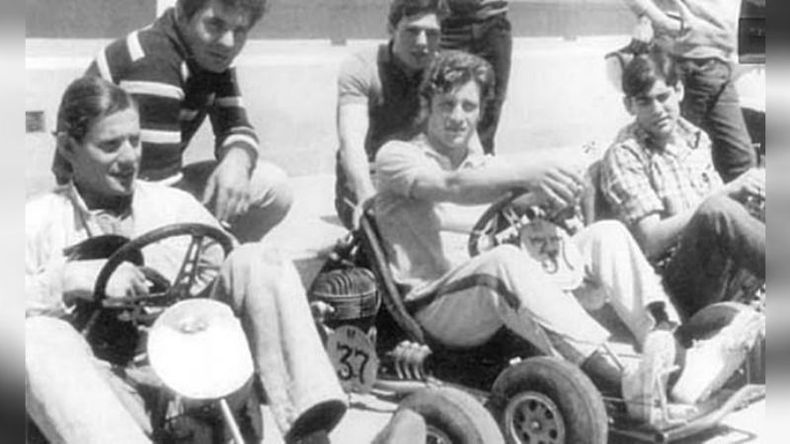 1965. Carrera de karting con la participación del Vasco Oyhanart..