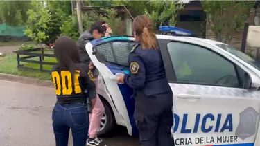 La mujer fue ubicada en su domicilio de Parada Robles. Efectivos de la DDI la trasladaron para que declare.&nbsp;