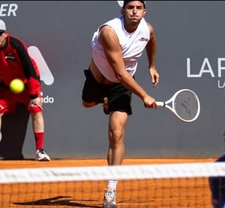 El Duke Taverna trabajó el partido para pasar de ronda.