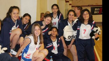 Las Cadetes de la Escuela Municipal de Básquet ya están en la semifinal..