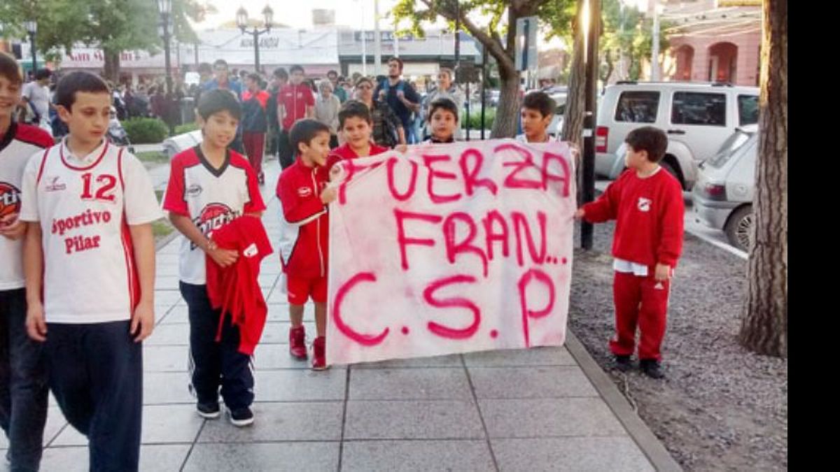Unas 400 personas salieron a la calle a pedir paz y seguridad