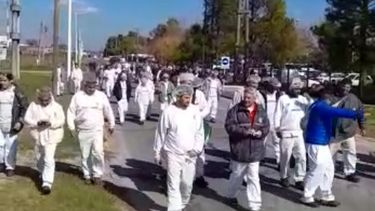 MARCHA. El miércoles, los trabajadores de Unilever pararon por 4 horas.