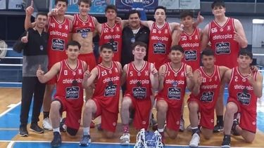 CAMBIO. Los multicampeones U19 ahora irán por Febamba..