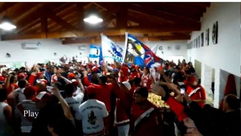 La reunión reunió a distintas facciones de la barra de River y también de clubes del ascenso. .