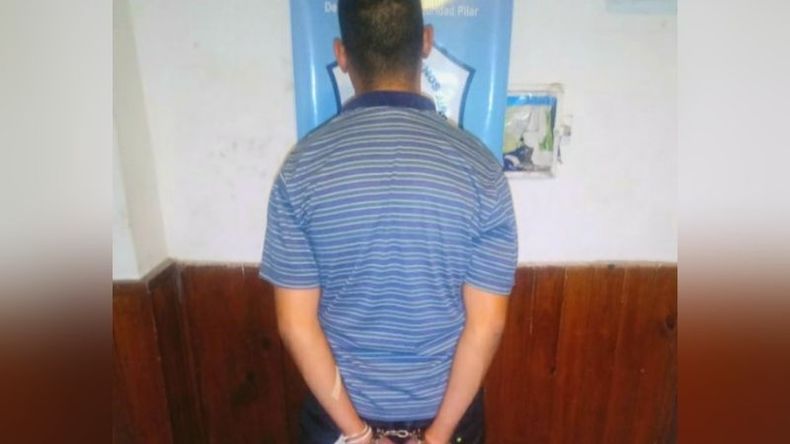 El hombre de 40 años tenía un pedido de captura por robo calificado..