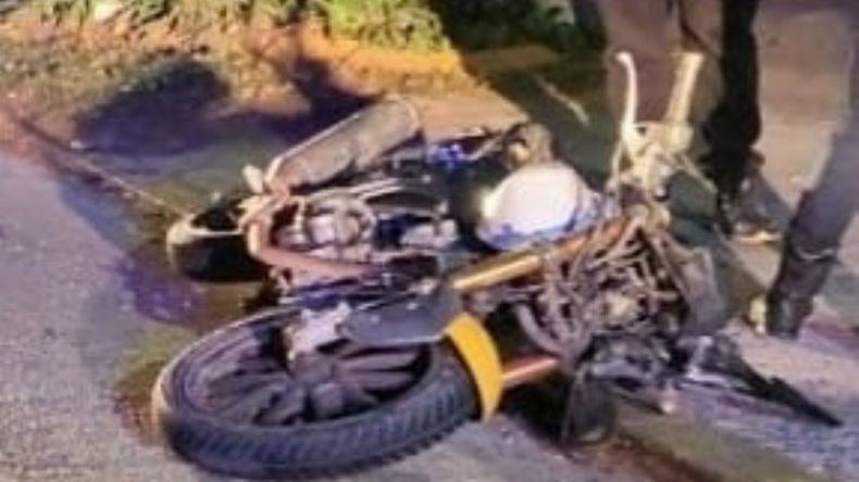 El motociclista herido tiene 23 años. Foto @juancaimpacto.