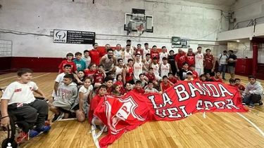 Sportivo Pilar defendió su localía en cuartos y repetirá en La Caldera en las semifinales.