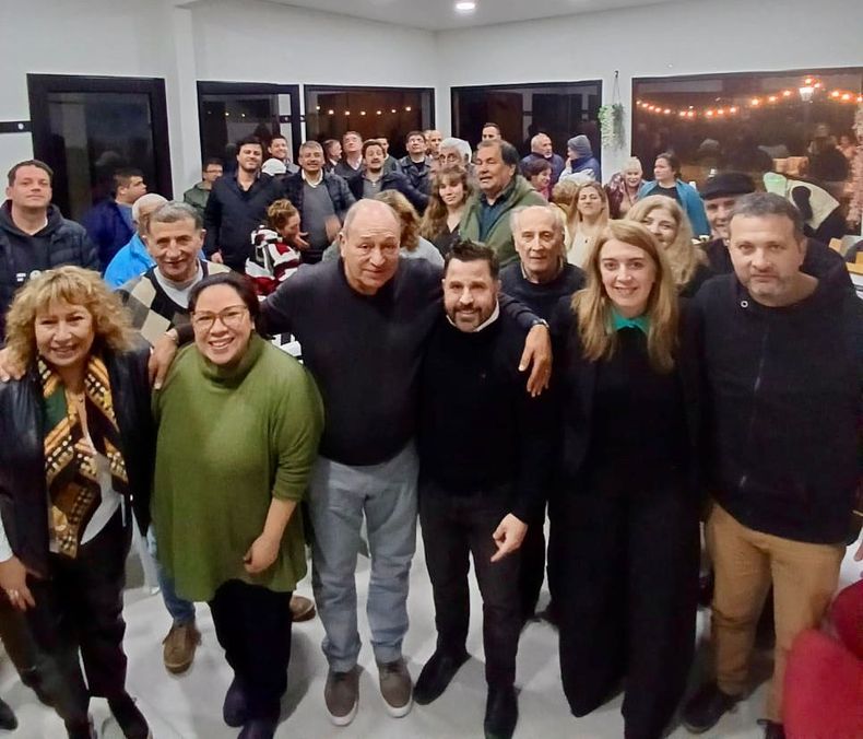 ENCUENTRO. Fue en el local que Evolución Radical tiene en Villa Rosa.