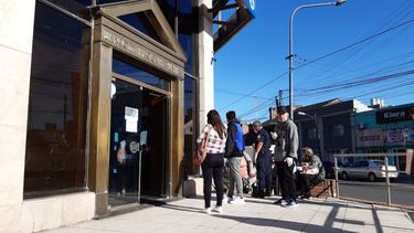 Los bancos abrirán durante el fin de semana