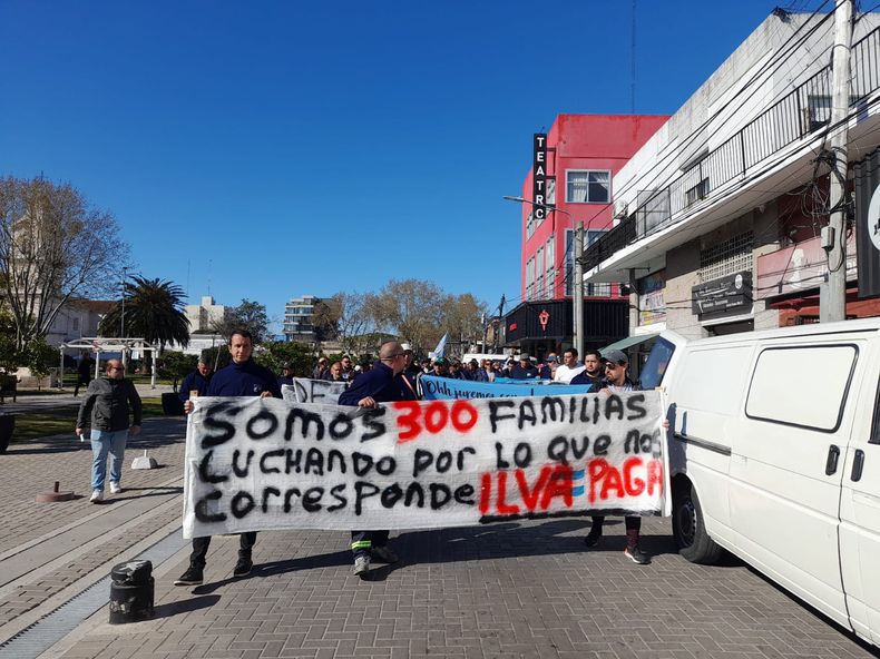 La movilización se está llevando a cabo en el centro de Pilar, en dirección a la delegación del Ministerio de Trabajo.&nbsp;