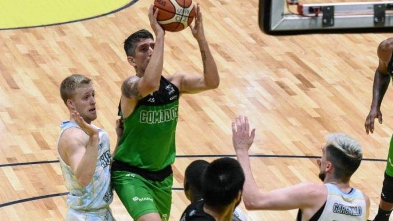 Jonatan Treise debe esperar para jugar los playoffs con Gimnasia de Comodoro..