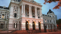 La Provincia transfirió $2,778 billones a los 135 distritos en los primeros seis meses de 2026, pero los recursos perdieron poder de compra.