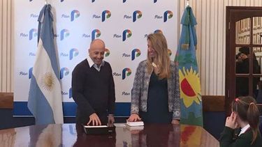 JURA. Ducoté presenta a la nueva funcionaria..