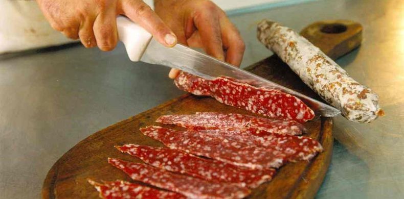 Salame quintero, una tradición de Mercedes. (Clarín).