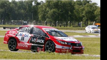 MÁS RÁPIDO. Rossi necesita un salto de calidad para la clasificación..