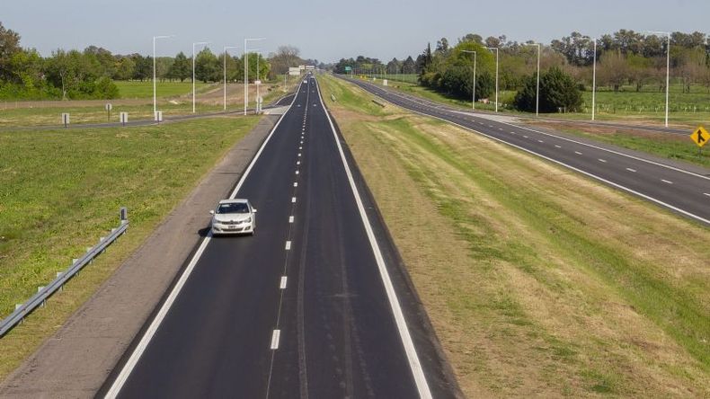NUEVO TRAMO. La obra total comprende 170 kilómetros. .