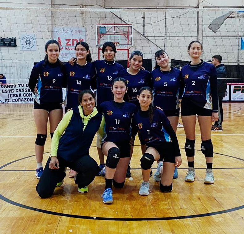 SUEÑO. Las chicas de la Sub 16 del Cardenal Copello buscan llegar a la final Provincial.
