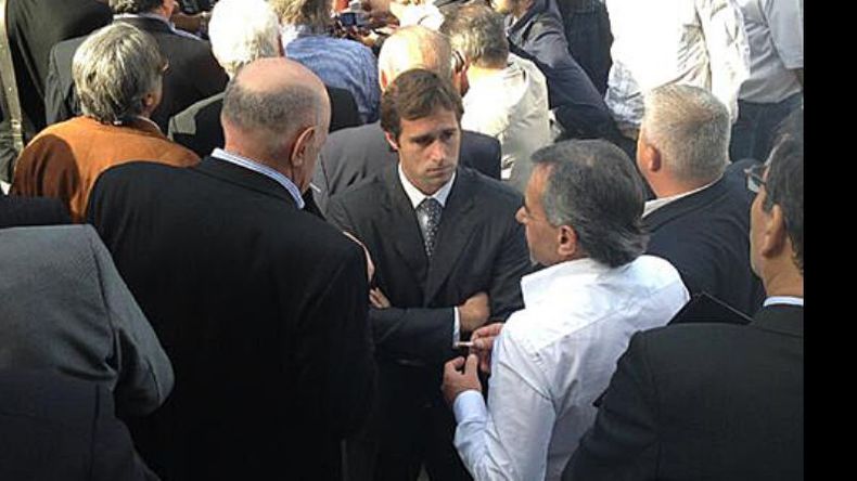 Achával con Cariglino e intendentes de la región, el martes, en La Plata..