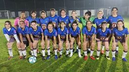 GOLEADA. Las chicas del Deportivo Metalúrgico tuvieron un comienzo de ensueño. (Foto Mario Cacerez).