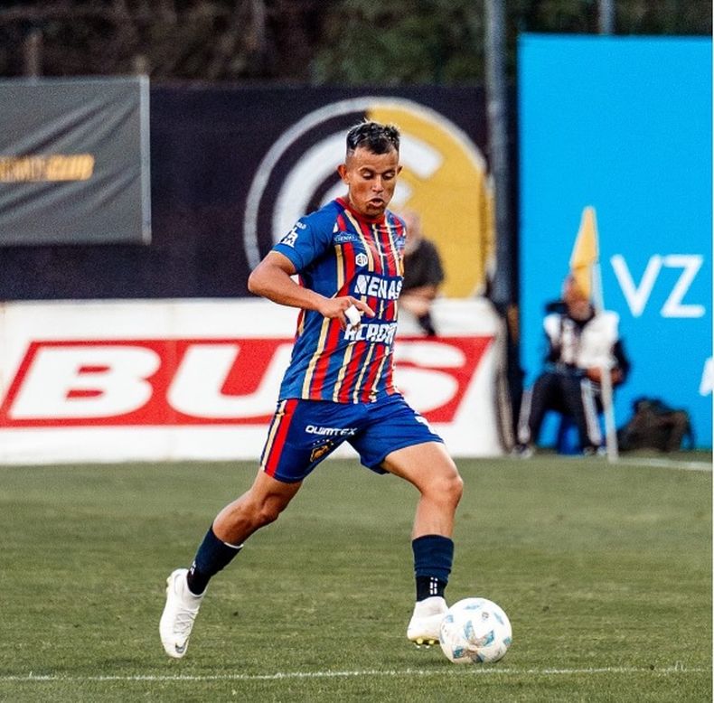 Mauricio Camargo busca ganarse un lugar entre los titulares a fuerza de goles