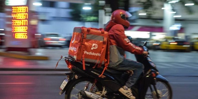 El pago promedio por cada pedido es de $2.553,6 (sin propina).