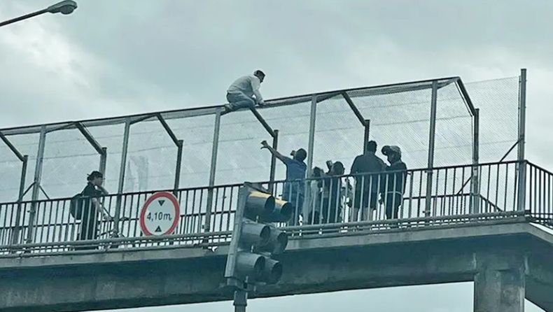 El hecho ocurrió este martes en el puente de Panamericana y la avenida Tapia de Cruz.