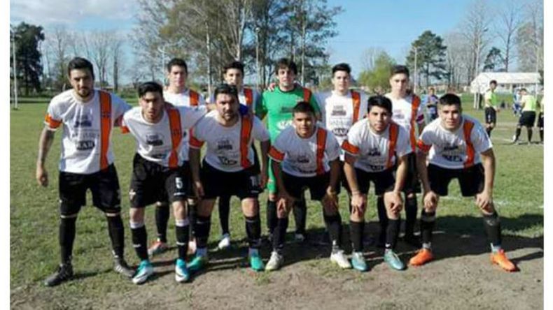 CASA. Manzanares hace de local en la cancha de Sportivo Pilar..
