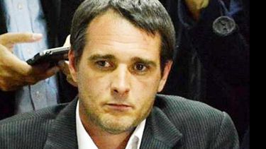 AL CONCEJO. Tras 40 días como funcionario, Laurent vuelve a la banca..